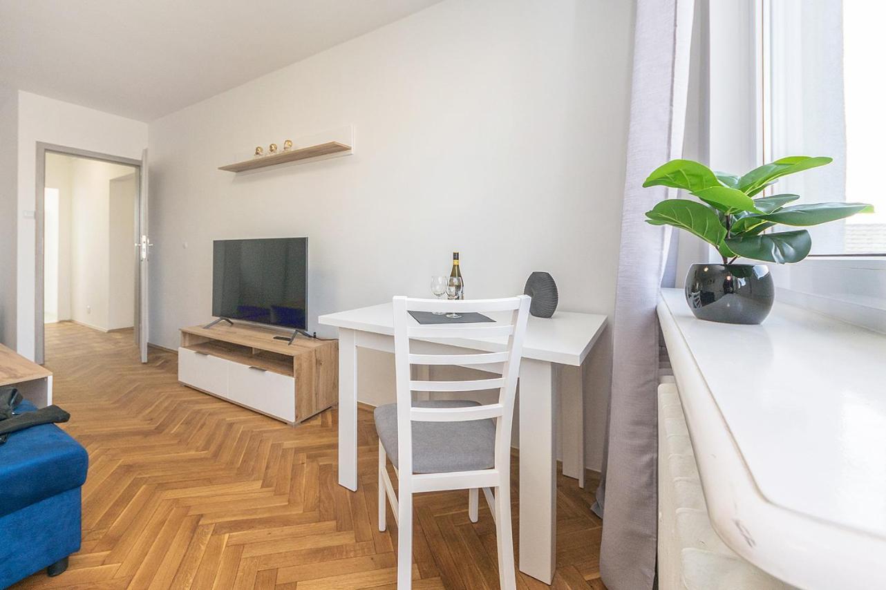 Glow Apartments, Apartament Kolobrzeska Gdańsk Eksteriør bilde